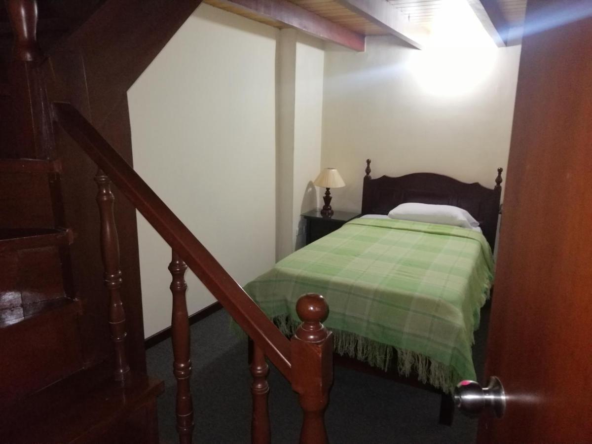 Hostal Victoria Quito Eksteriør billede