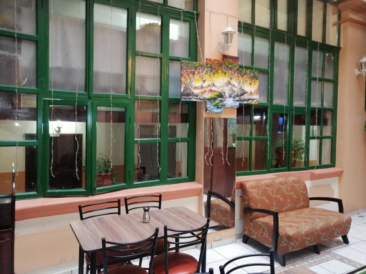 Hostal Victoria Quito Eksteriør billede