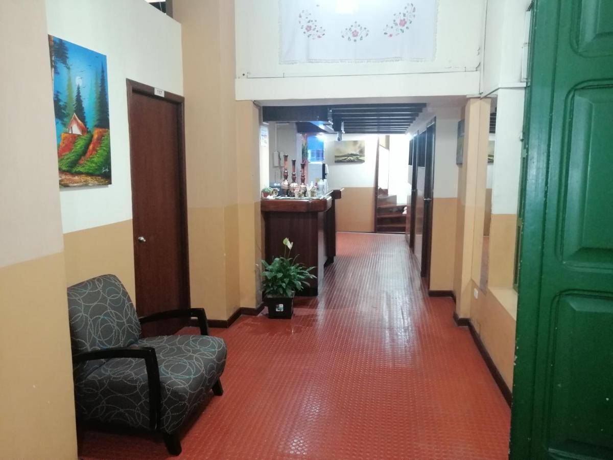Hostal Victoria Quito Eksteriør billede